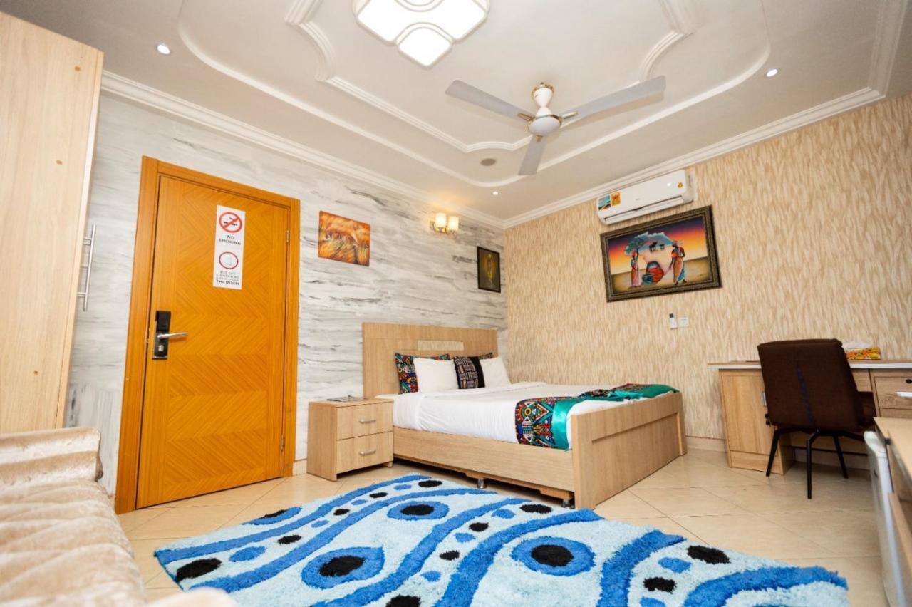 Bays Lodge, Аккра Екстер'єр фото